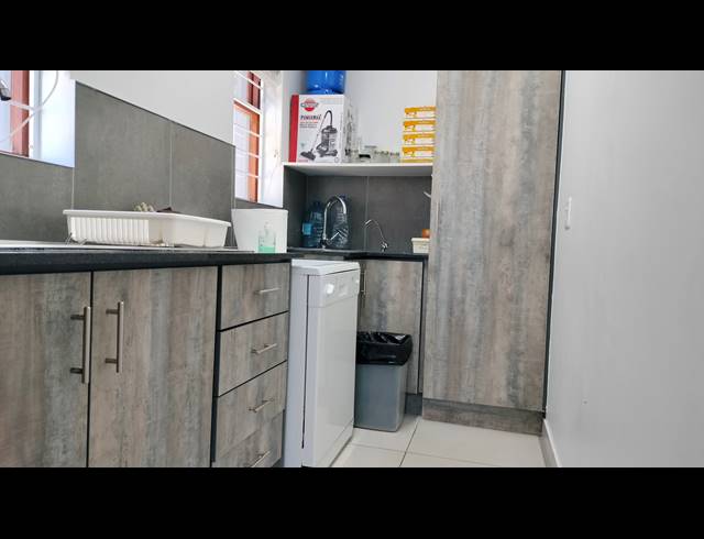 2 BEDROOM FREESTANDING FOR SALE IN GROOT BRAKRIVIER CENTRAL